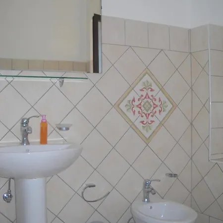 Malandrino بيت ضيافة أغروبولي