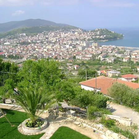 Malandrino Πανσιόν